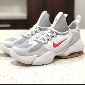 Men’s Nike Shoes Size 11